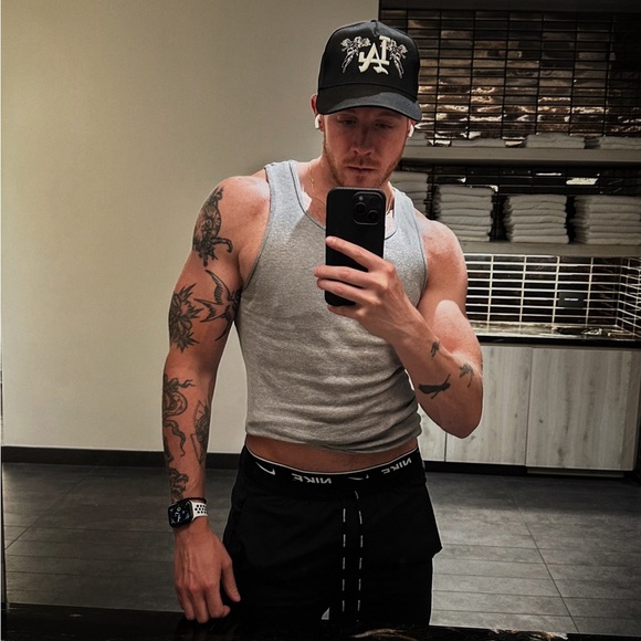 Meet your Posher, Collin - Picture 5 of 9